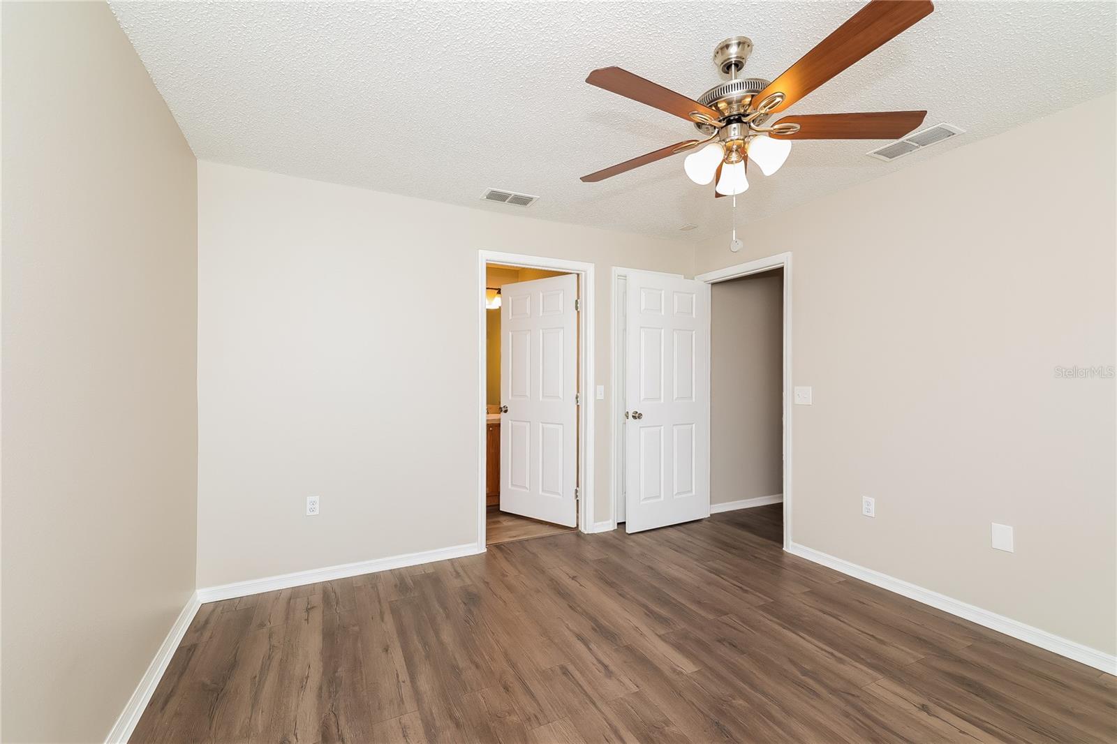 Image 9 of 16 For 15 Sawfish Lane