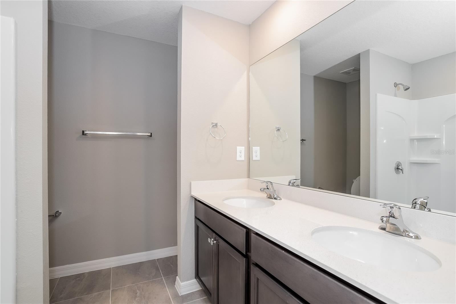 Image 7 of 16 For 349 Daffodil Lane