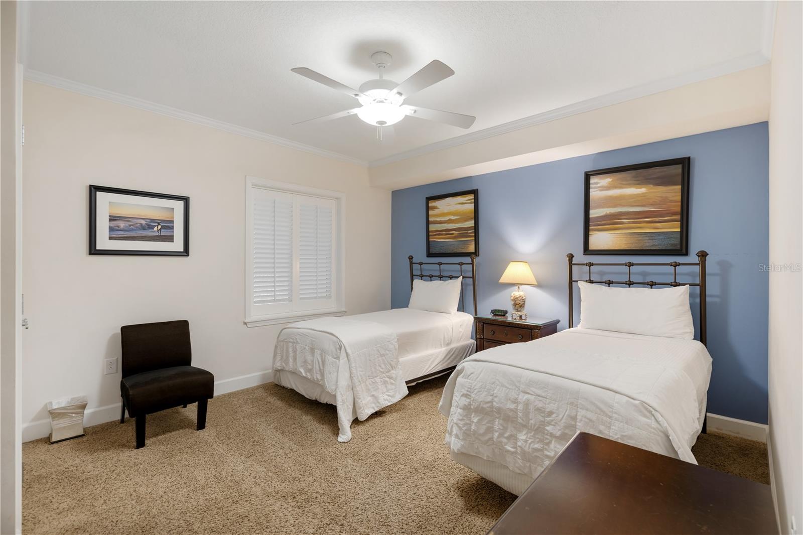 Image 28 of 39 For 200 Ocean Crest Drive 513