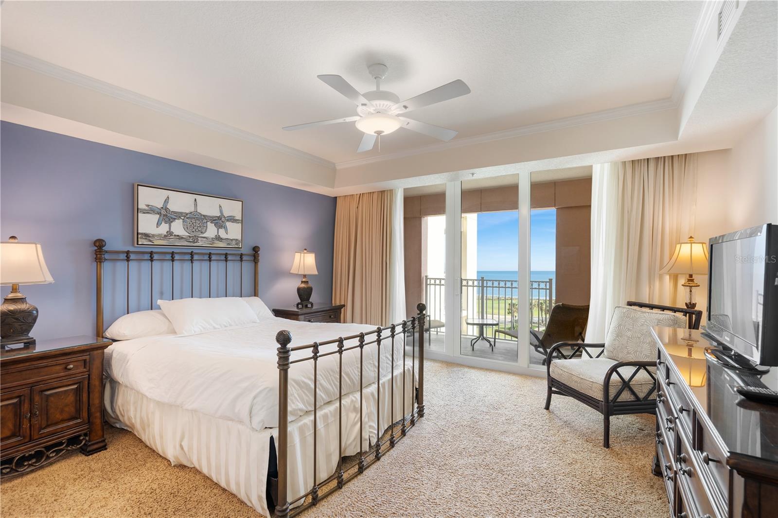 Image 32 of 39 For 200 Ocean Crest Drive 513