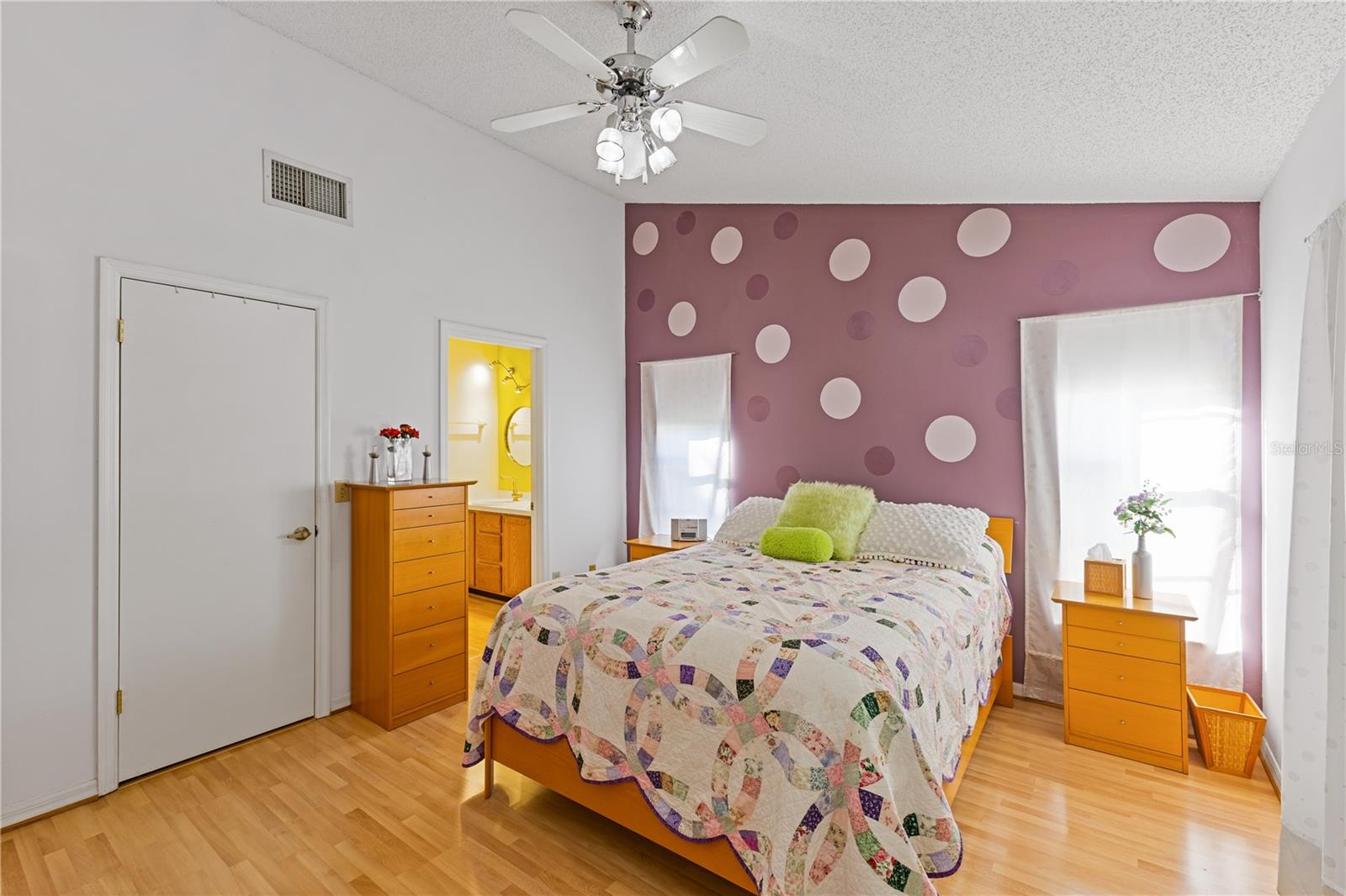 Image 13 of 22 For 11931 Ottawa Avenue