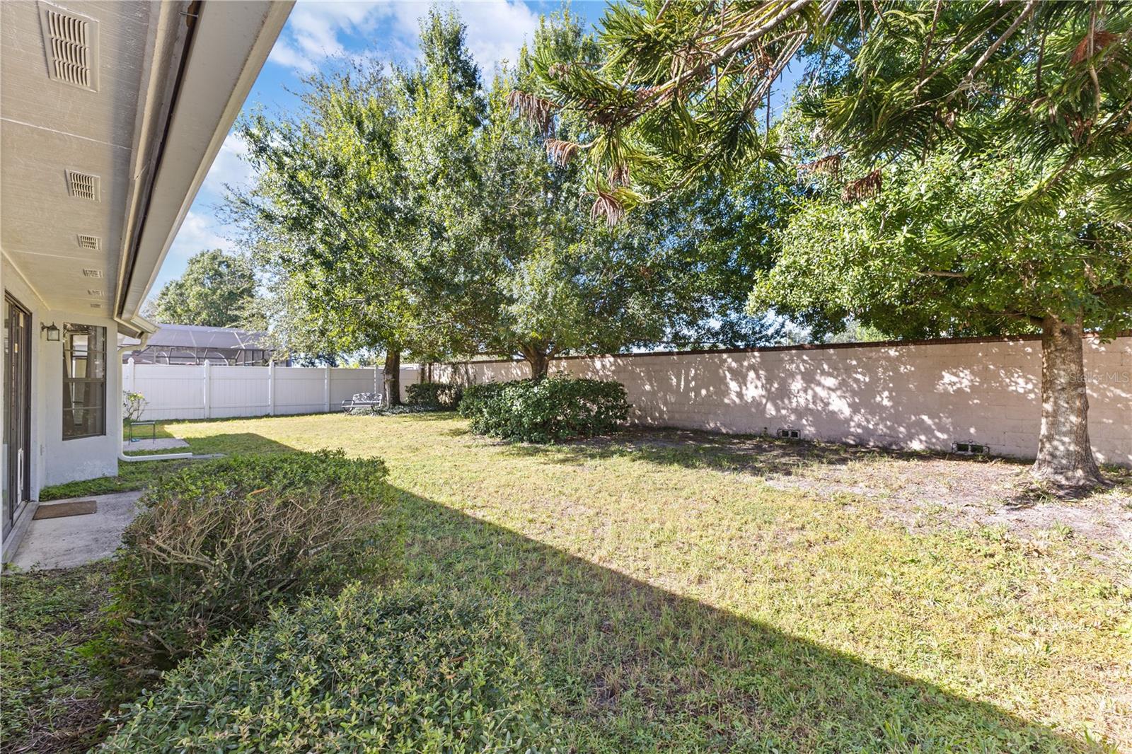 Image 21 of 22 For 11931 Ottawa Avenue