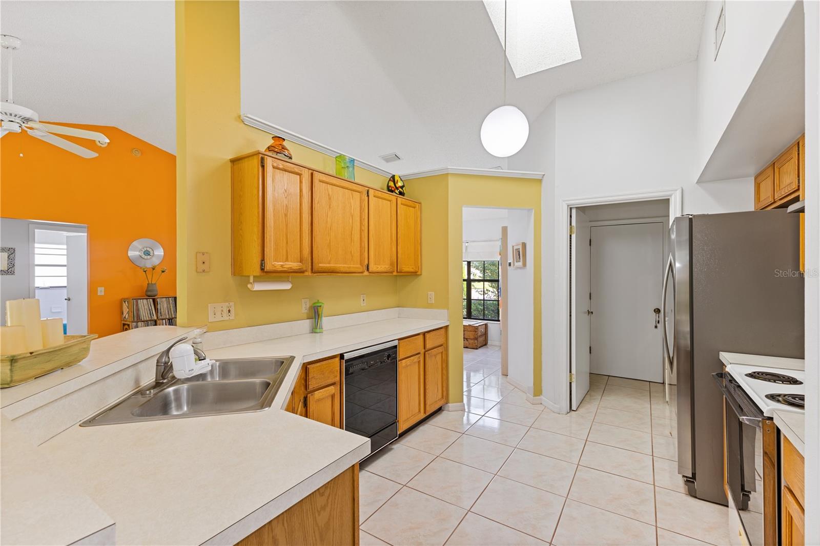 Image 3 of 22 For 11931 Ottawa Avenue