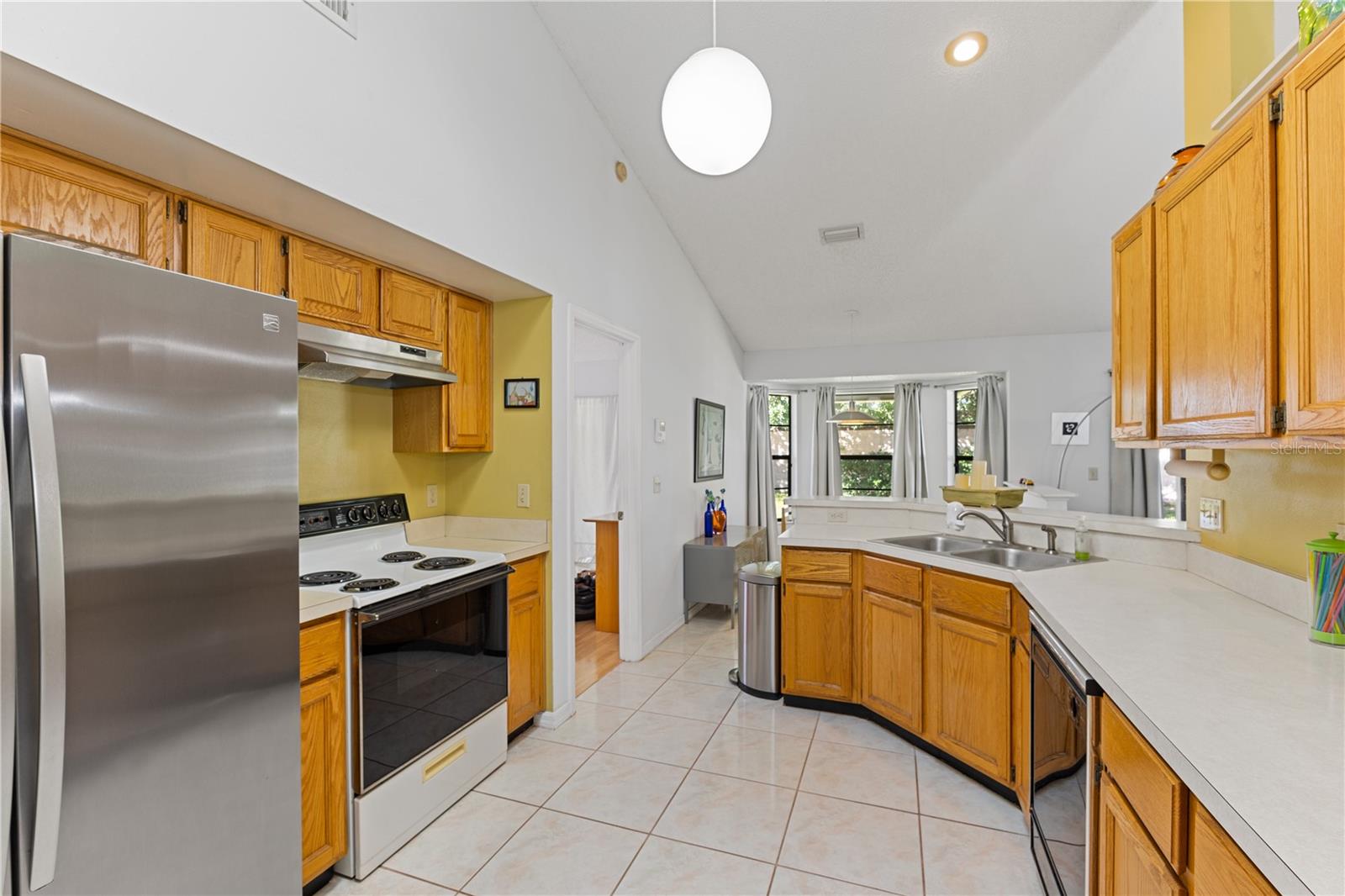 Image 4 of 22 For 11931 Ottawa Avenue