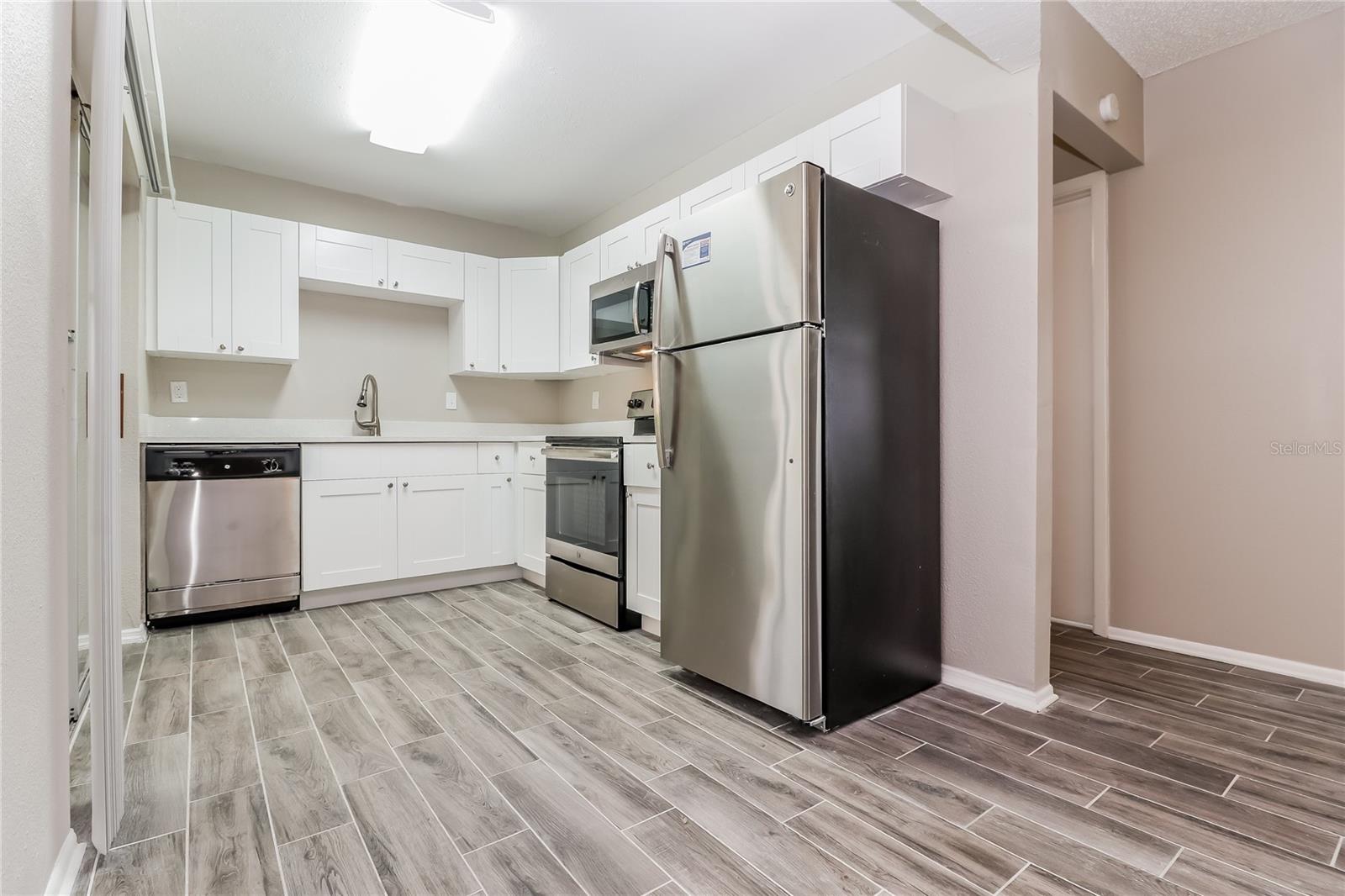 Image 7 of 15 For 12281 Eldon Drive