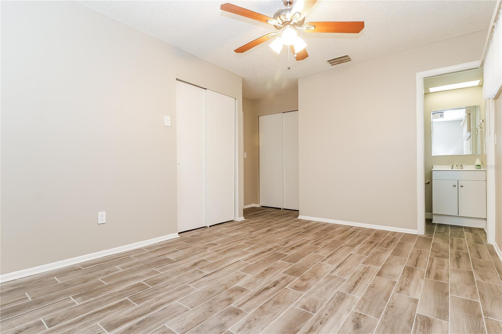 Image 8 of 15 For 12281 Eldon Drive