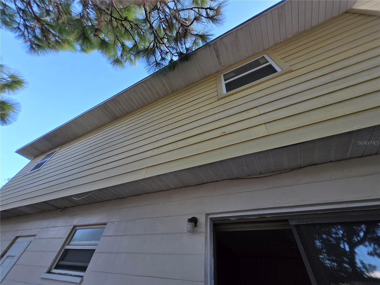 Image 12 of 17 For 131 Atwater Avenue