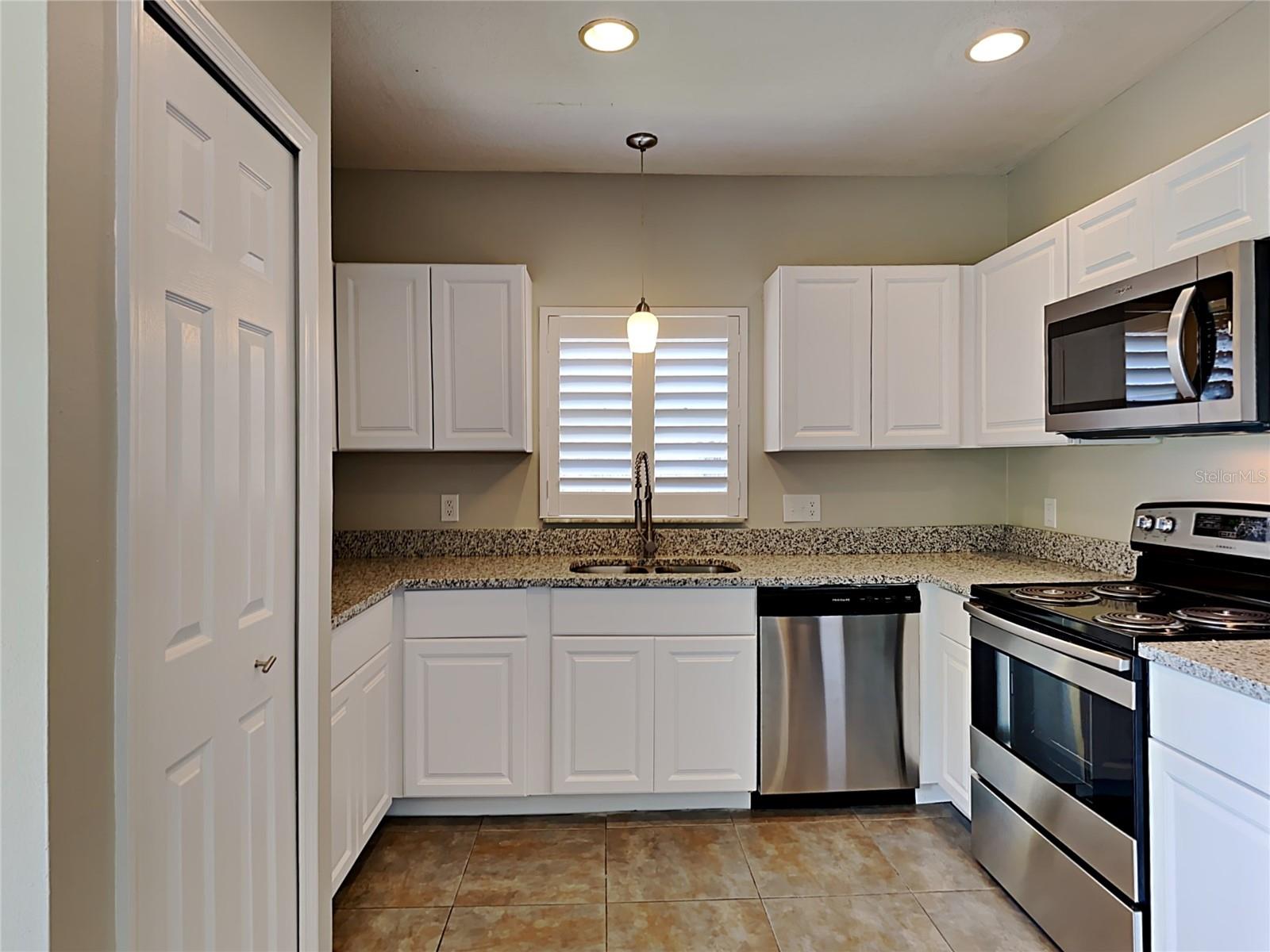 Image 4 of 19 For 3334 Kelsey Lane