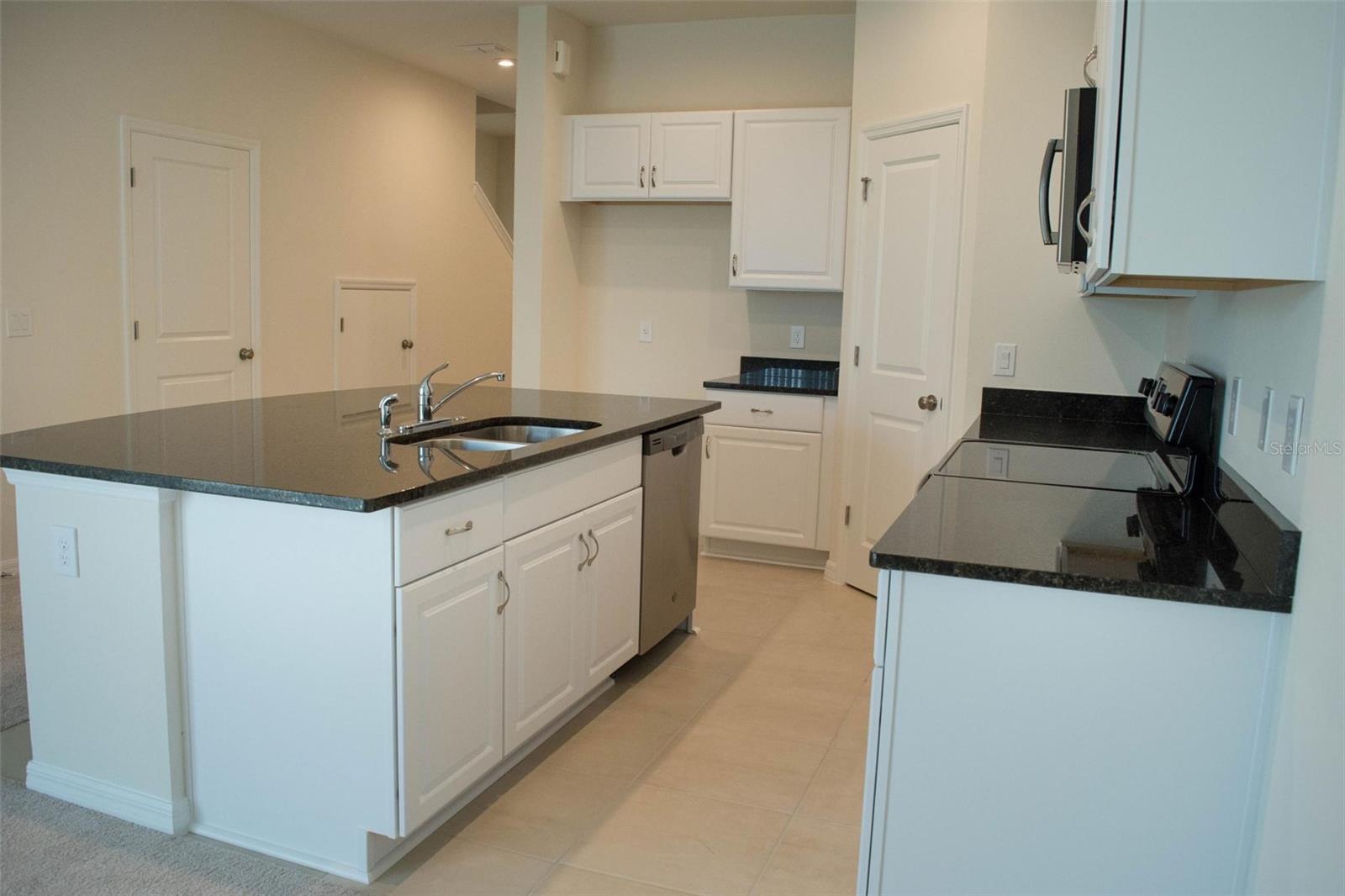 Image 5 of 29 For 10509 Salt Grove Street