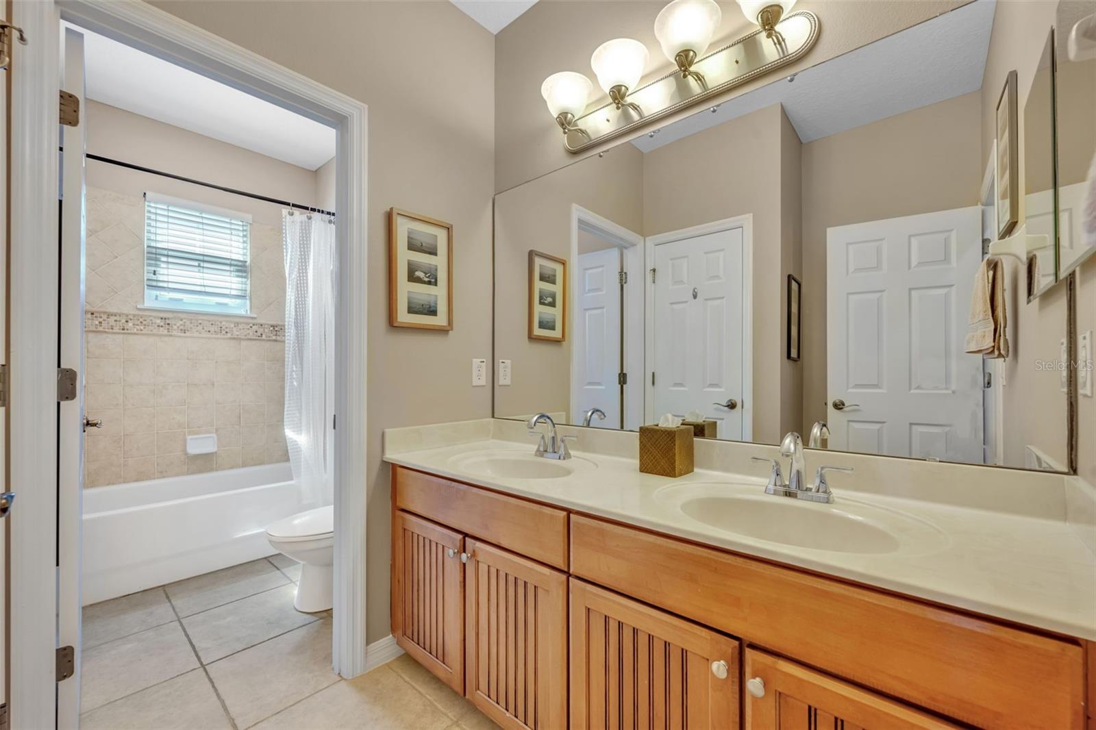 Image 26 of 44 For 2844 Stanfield Avenue