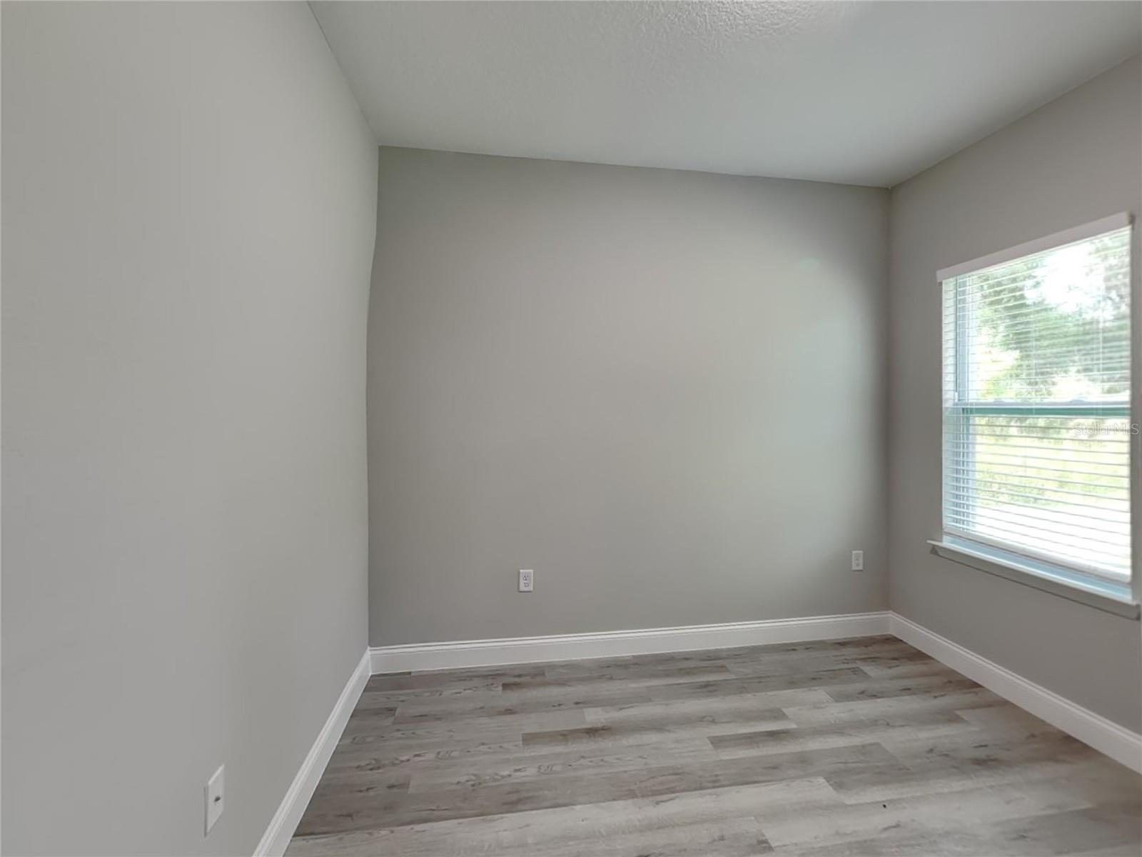 Listing photo id 10 for 11604 Kenlake Circle