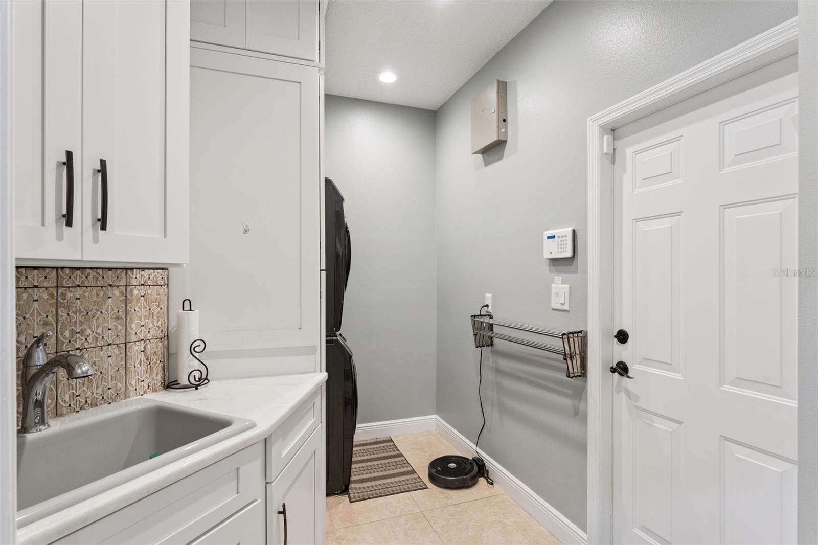 Image 27 of 38 For 3369 Lukas Cove