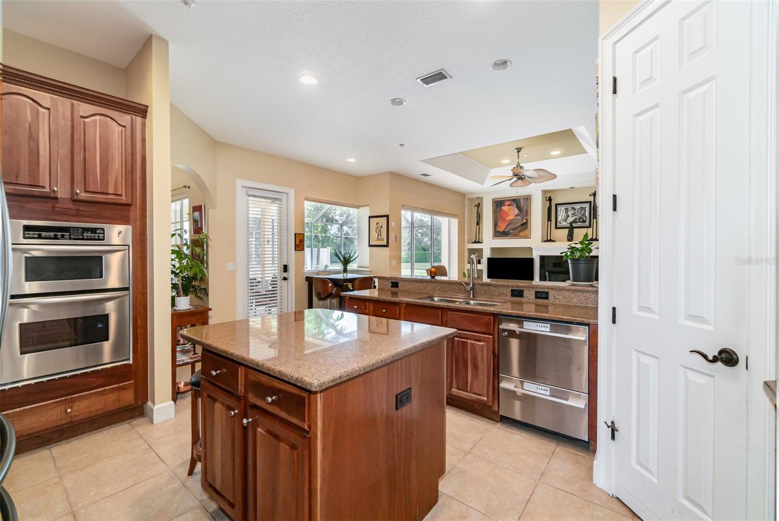 Image 13 of 34 For 9589 Pine Lily Street