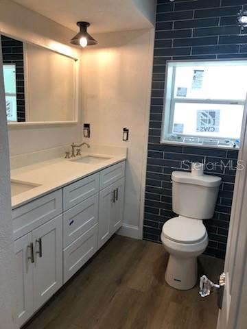 Image 13 of 19 For 99 14th Street Se