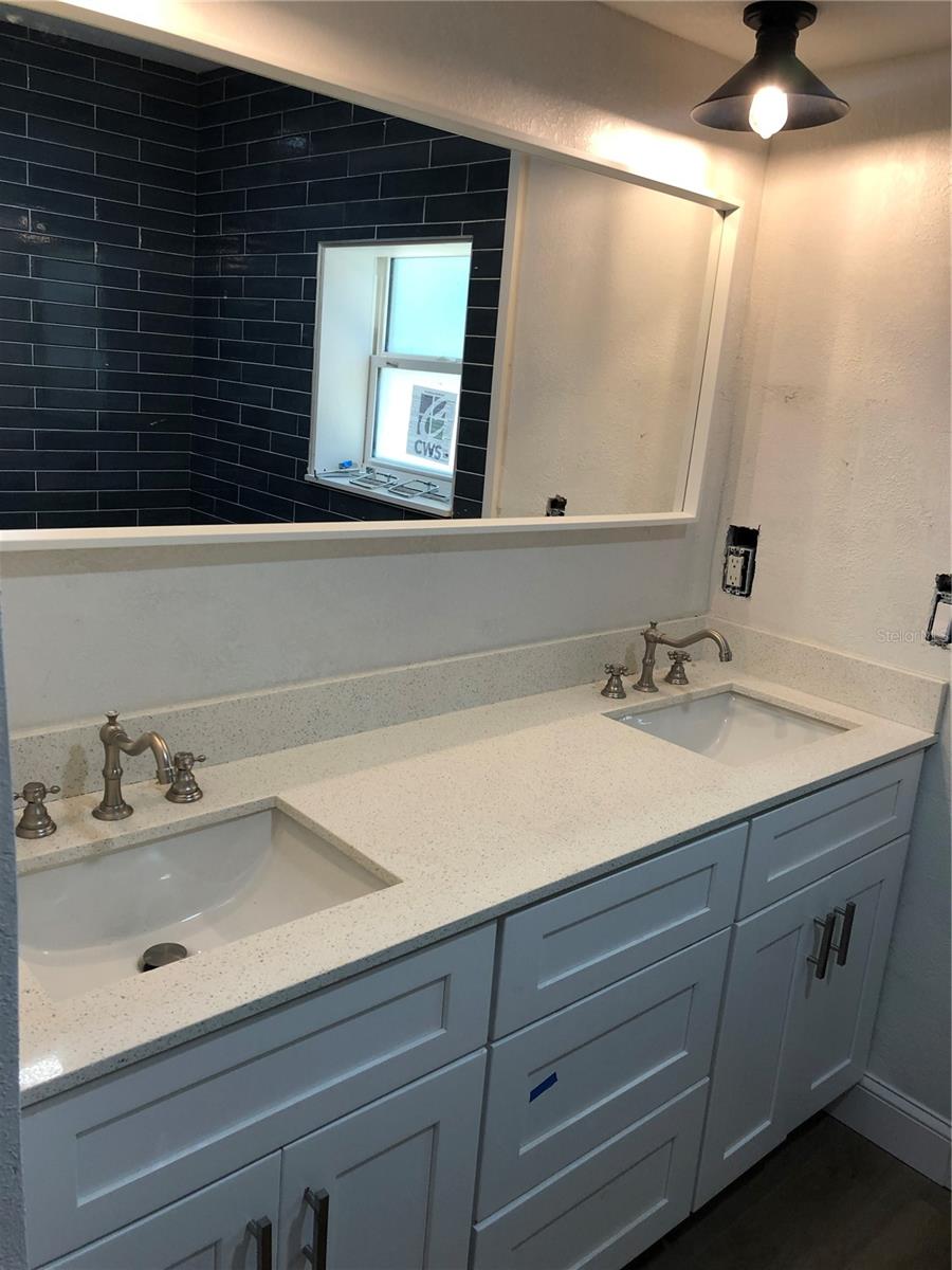 Image 14 of 19 For 99 14th Street Se