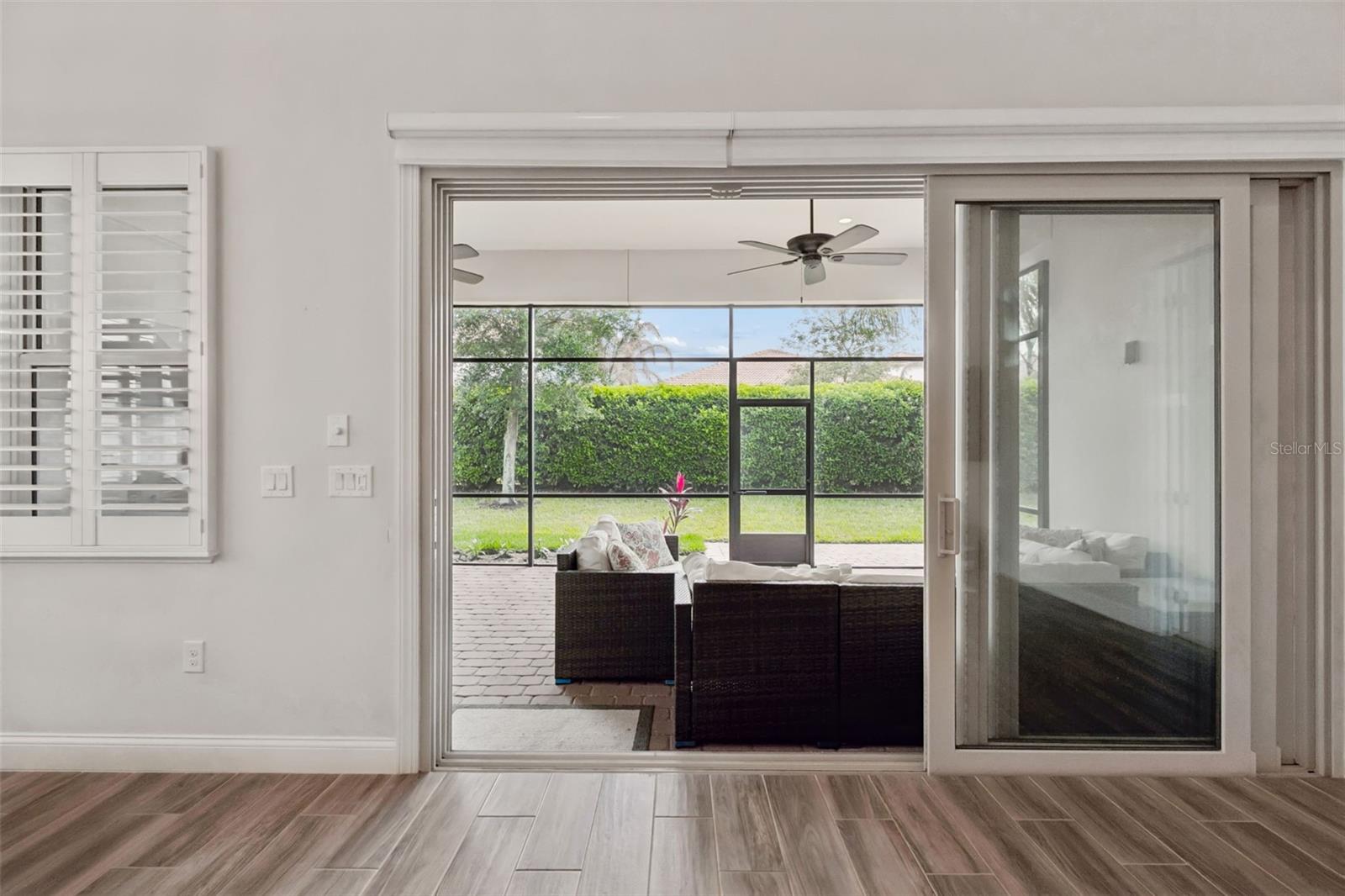 Image 14 of 58 For 10698 Royal Cypress Way