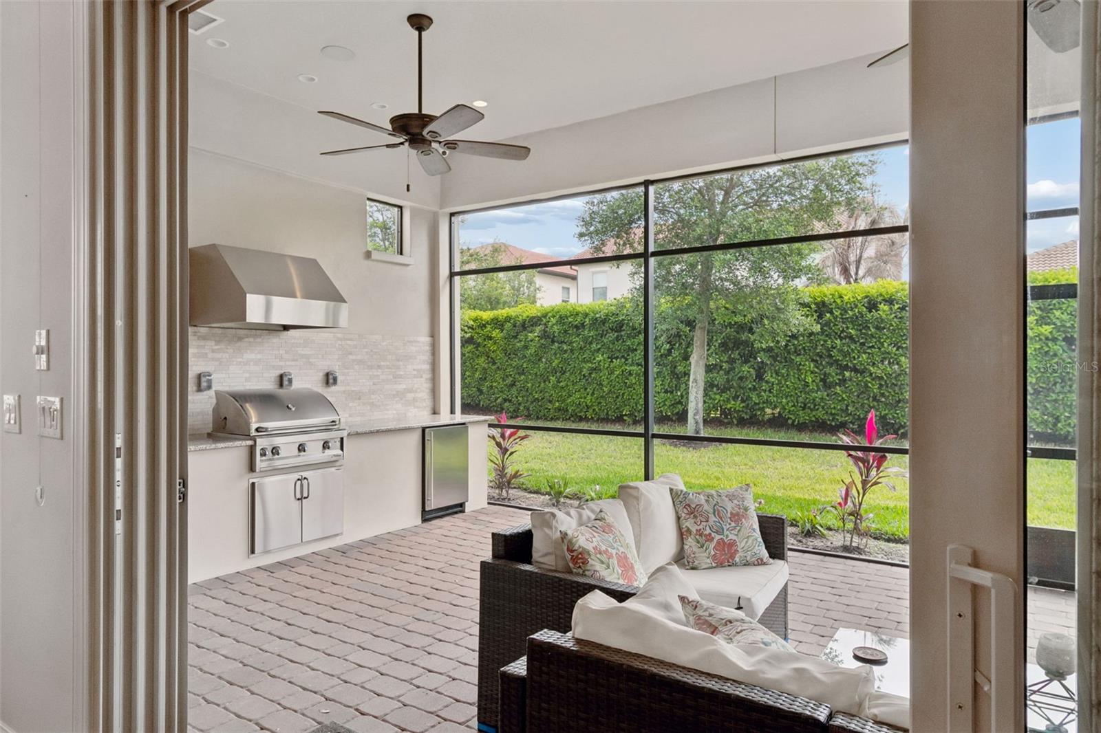 Image 15 of 58 For 10698 Royal Cypress Way