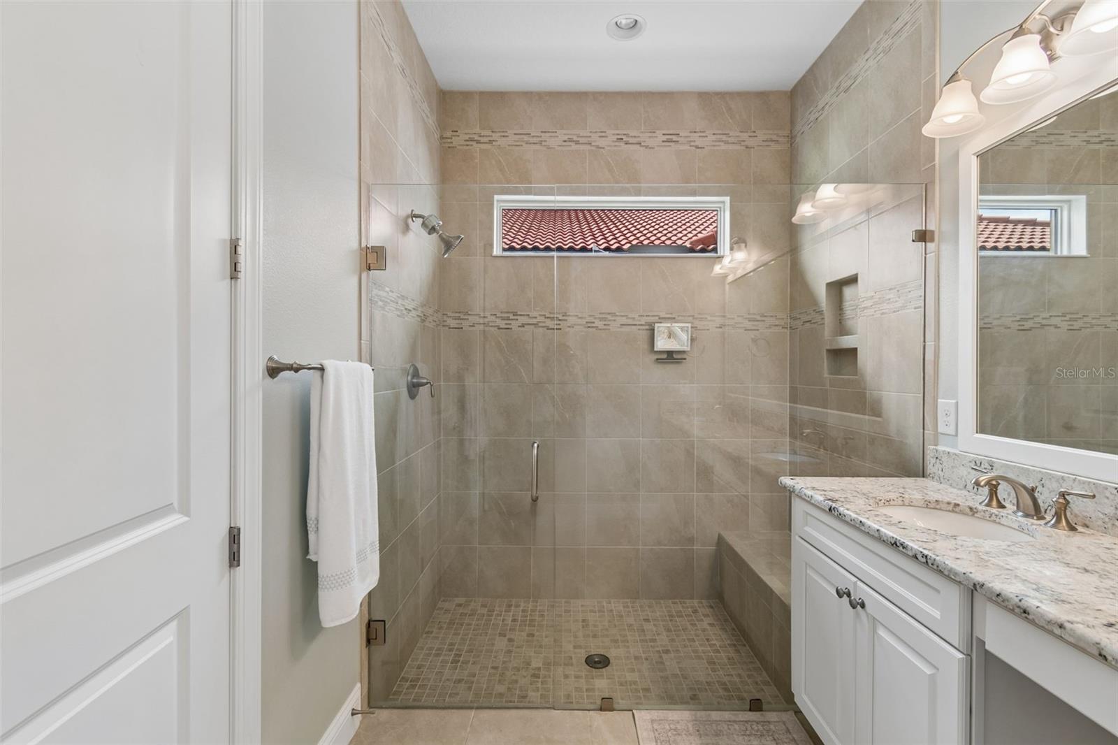 Image 26 of 58 For 10698 Royal Cypress Way