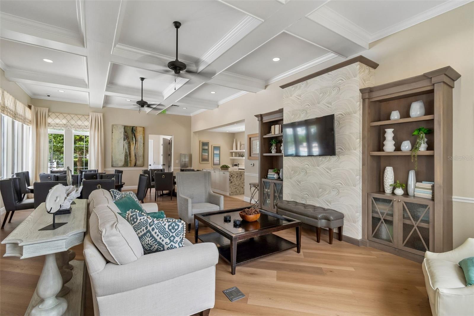 Image 44 of 58 For 10698 Royal Cypress Way