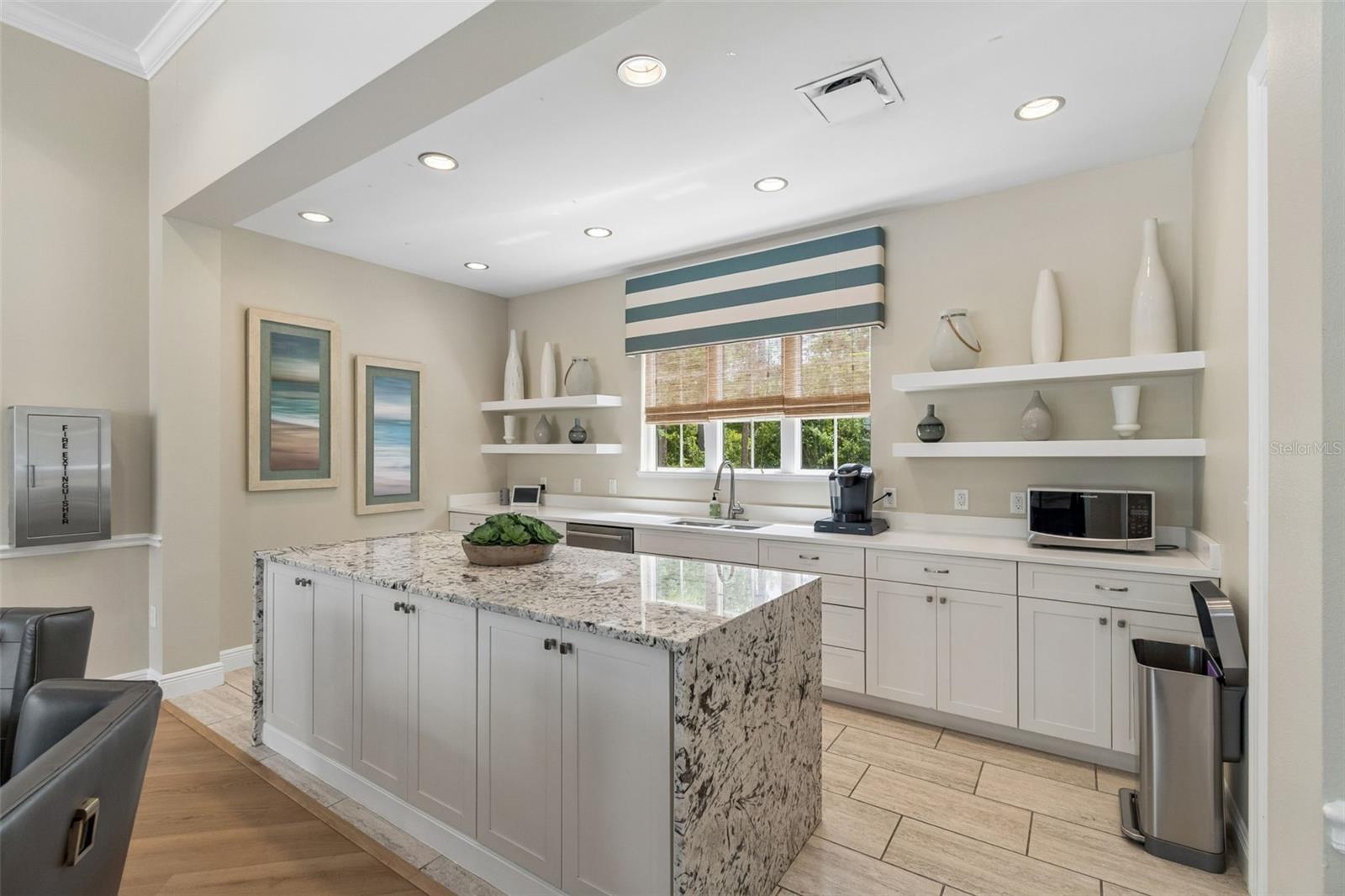 Image 45 of 58 For 10698 Royal Cypress Way