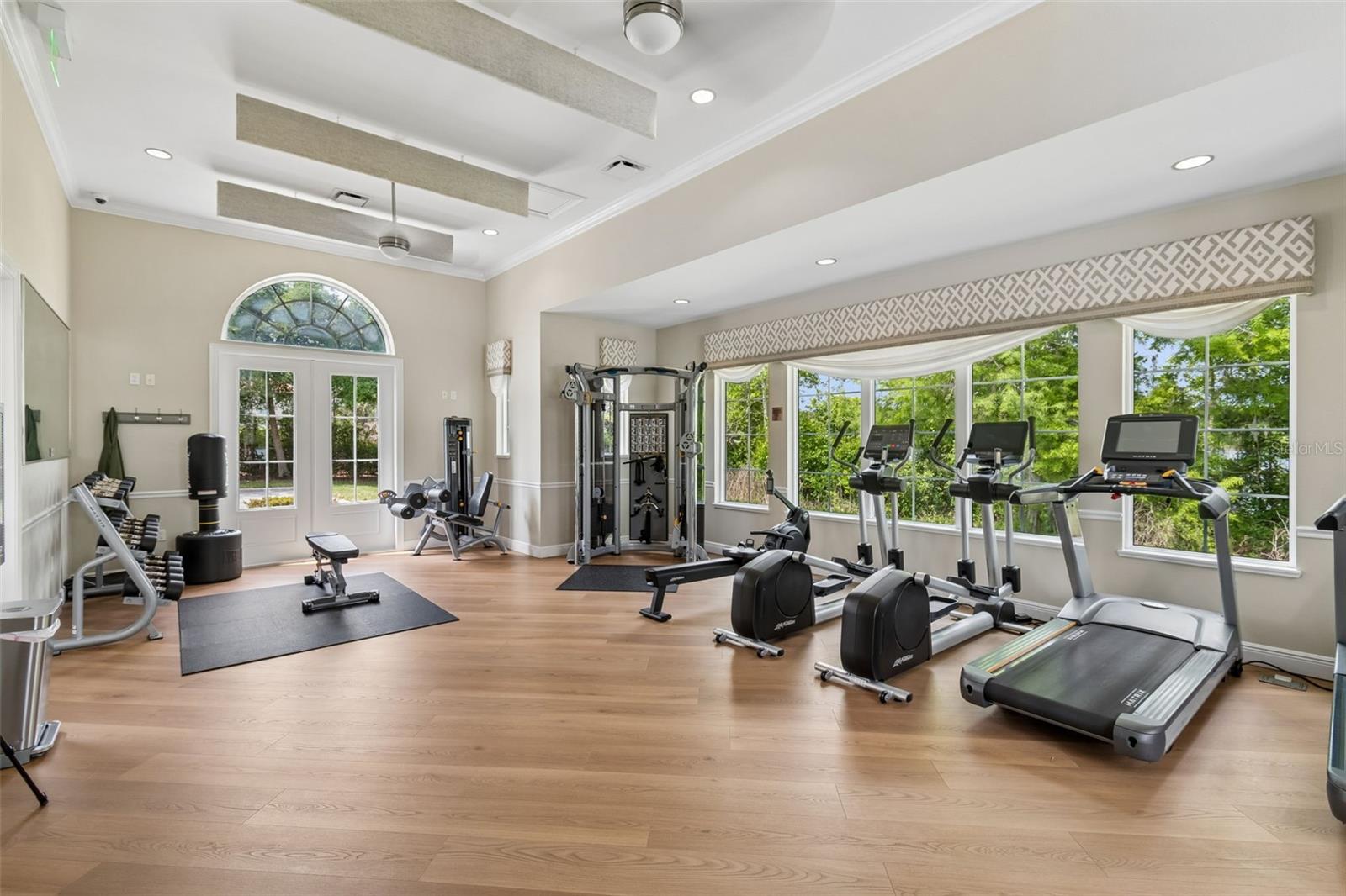 Image 47 of 58 For 10698 Royal Cypress Way