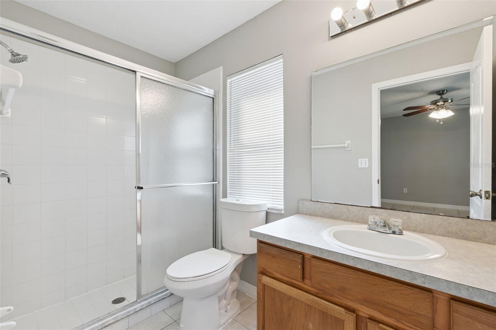 Image 21 of 43 For 886 Scenic View Circle