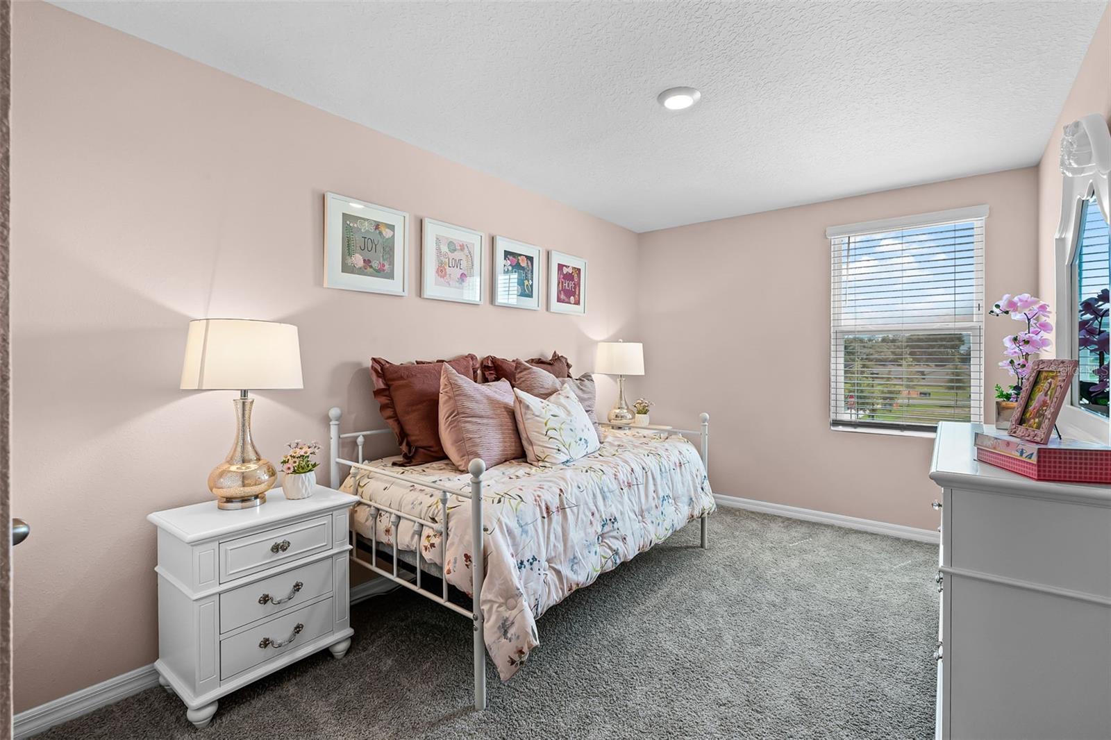 Image 14 of 21 For 564 Preston Cove Drive