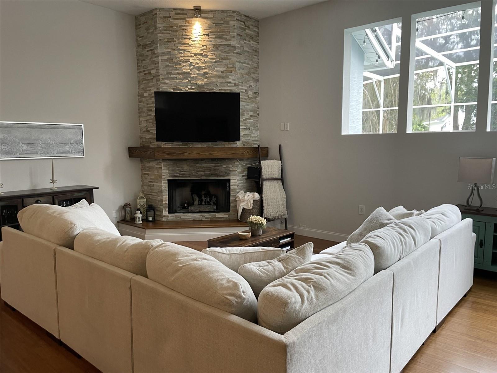 Image 17 of 44 For 8732 Great Cove Dr.