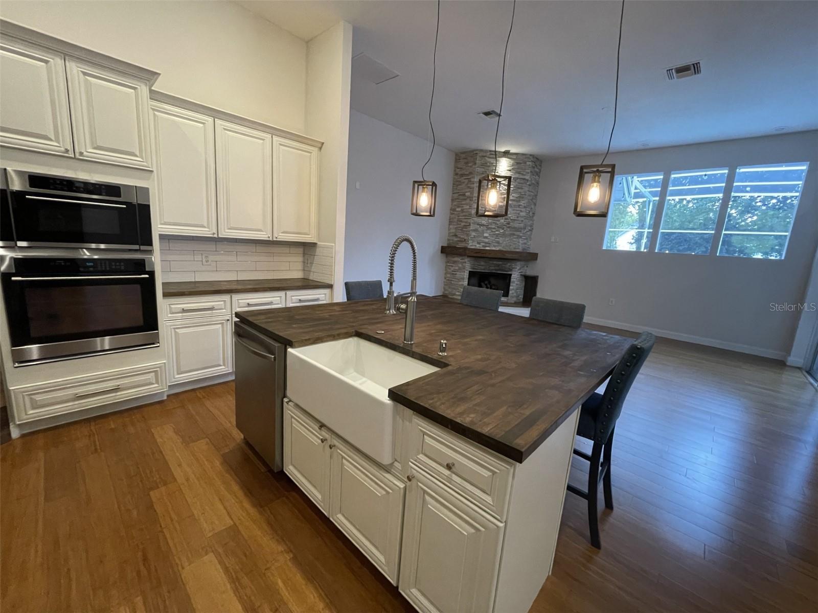 Image 21 of 44 For 8732 Great Cove Dr.