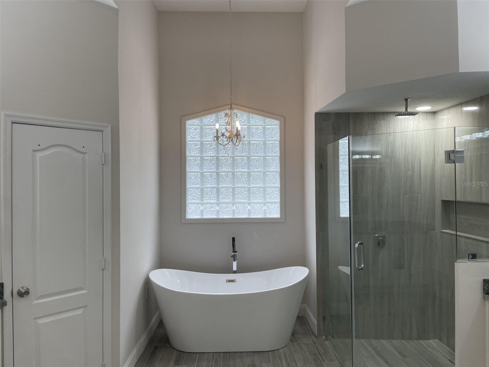 Image 29 of 44 For 8732 Great Cove Dr.