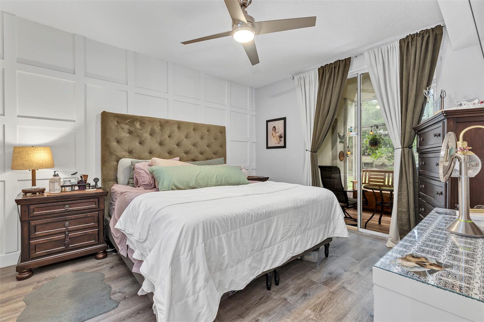 Image 12 of 32 For 550 Cranes Way 120