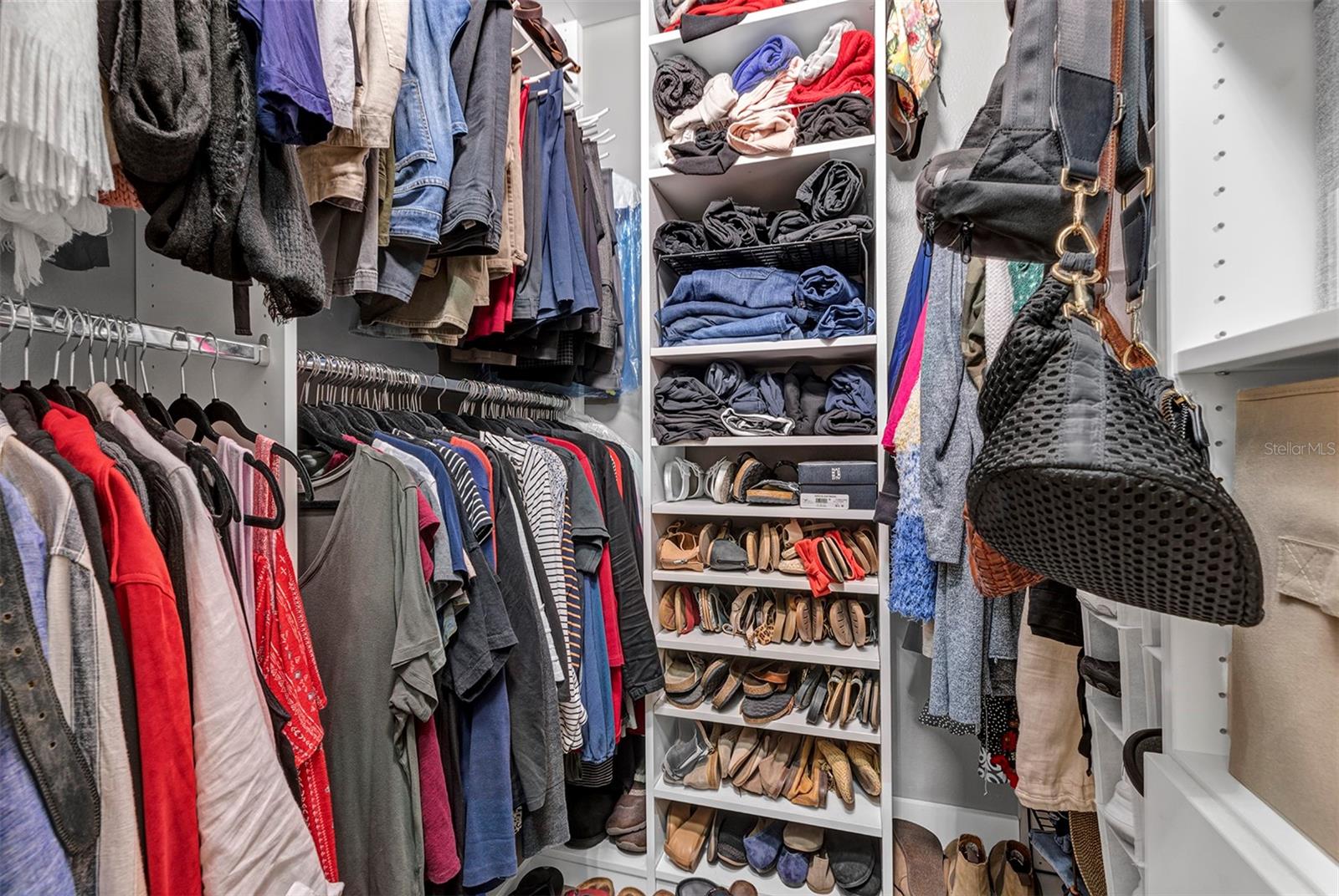 Image 15 of 32 For 550 Cranes Way 120