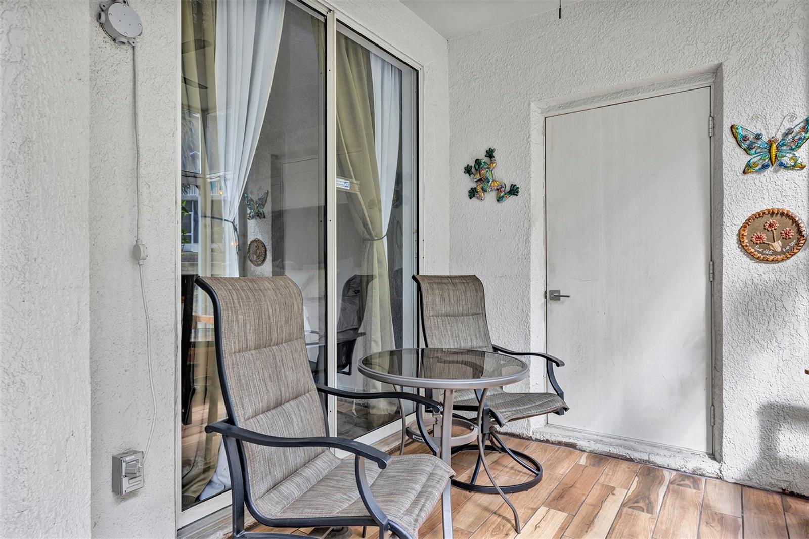 Image 20 of 32 For 550 Cranes Way 120