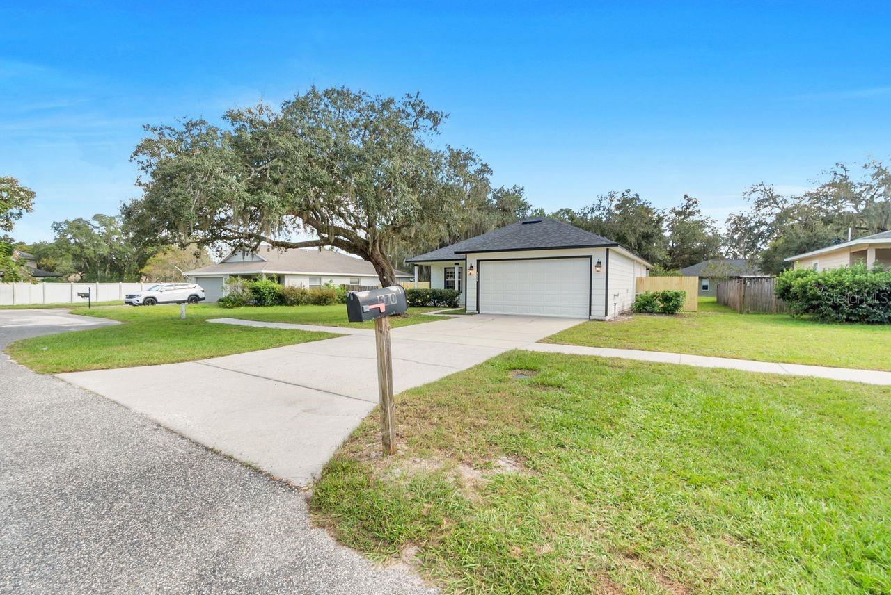 Image 32 of 40 For 570 5th Street