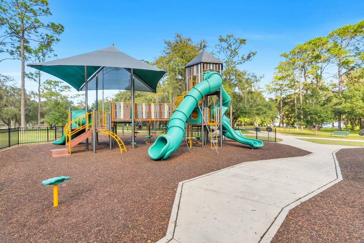 Image 37 of 40 For 570 5th Street