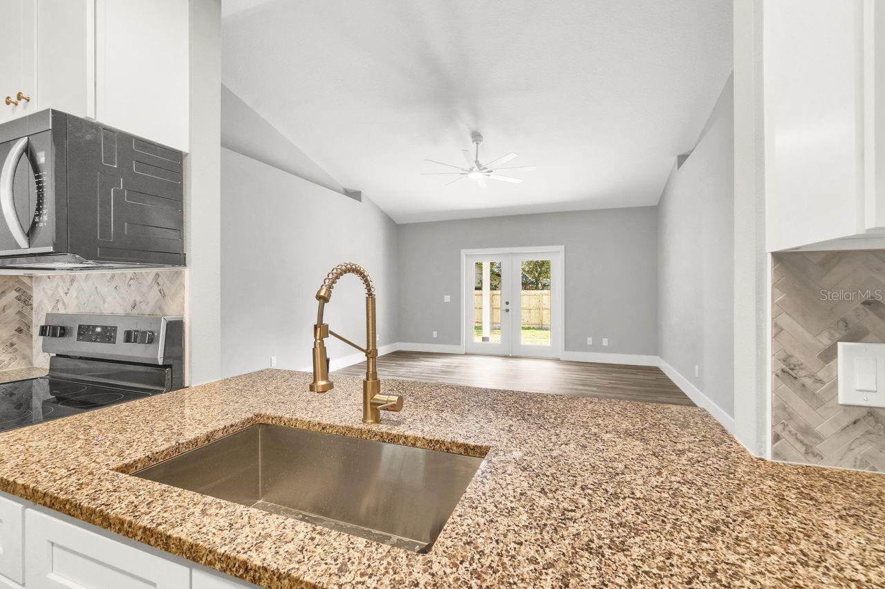 Image 7 of 40 For 570 5th Street