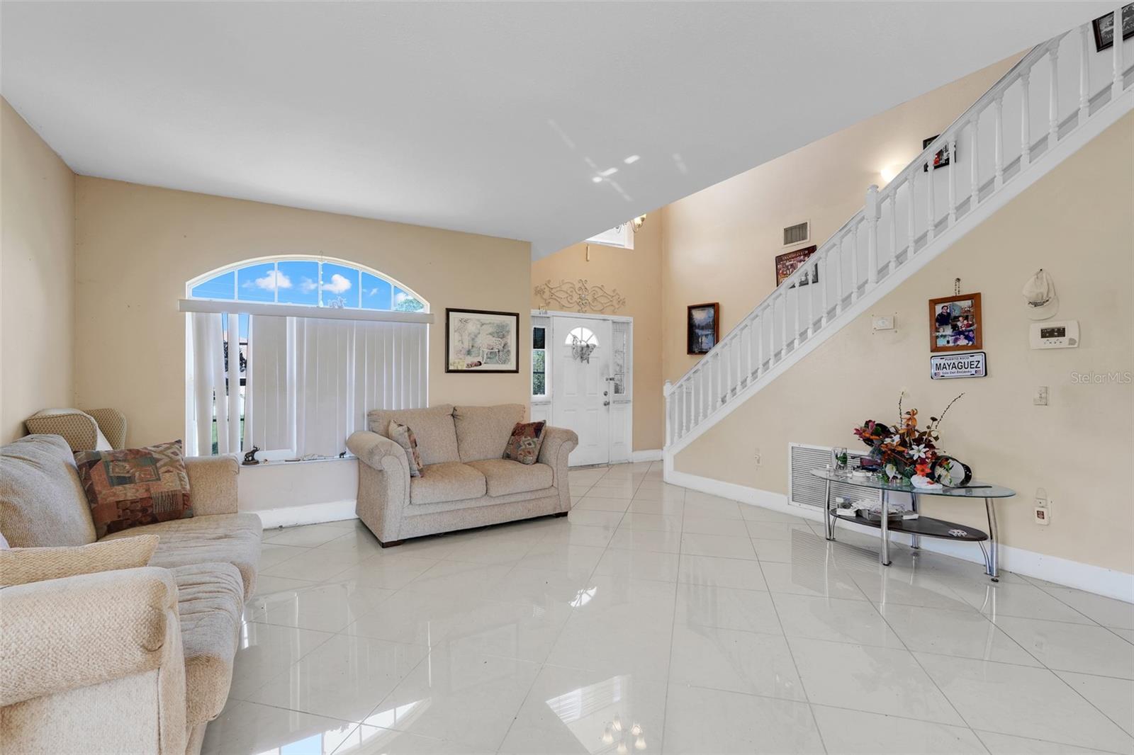 Image 6 of 44 For 590 Kilimanjaro Drive