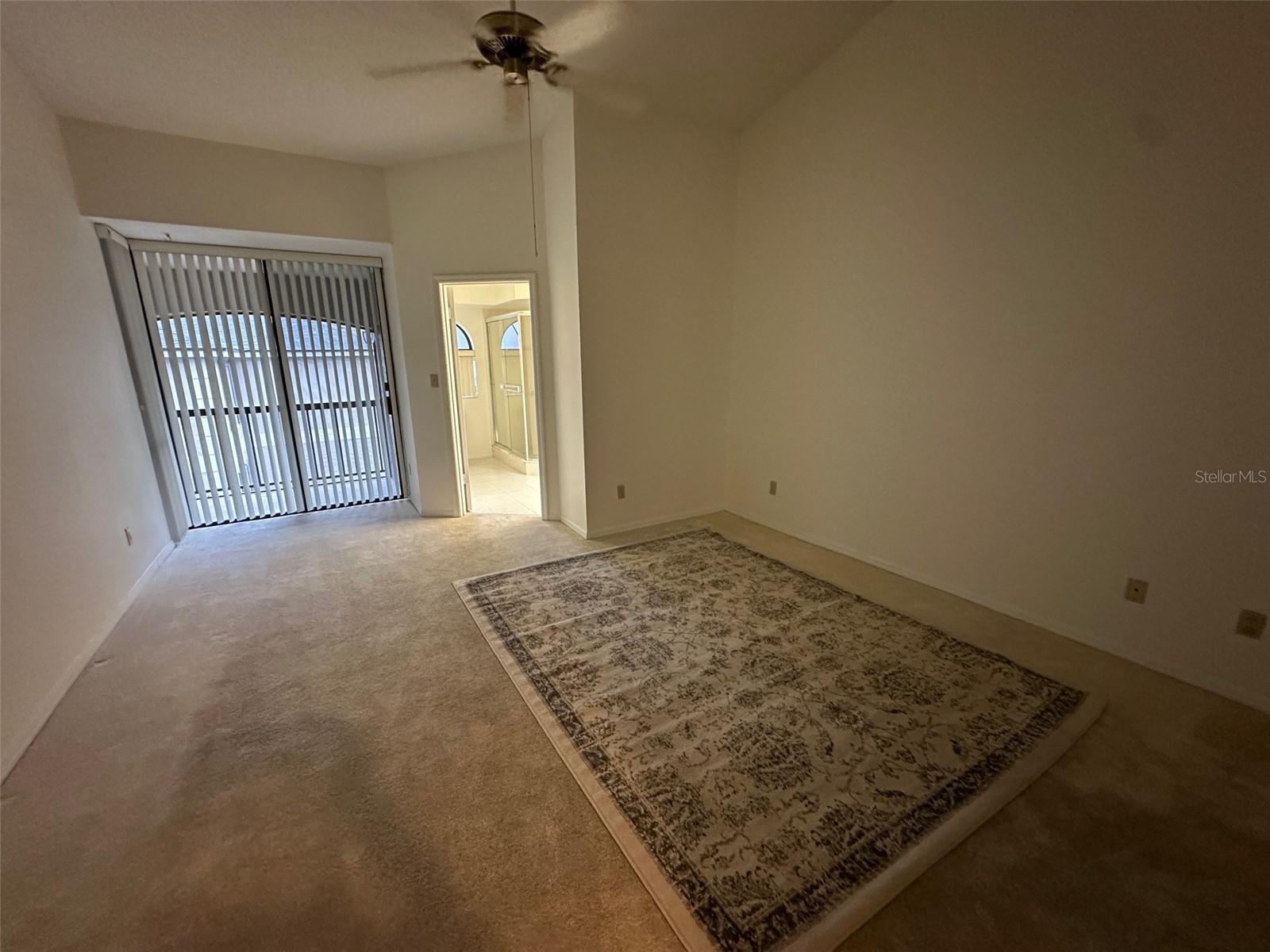 Image 14 of 21 For 1055 Kensington Park Drive 711