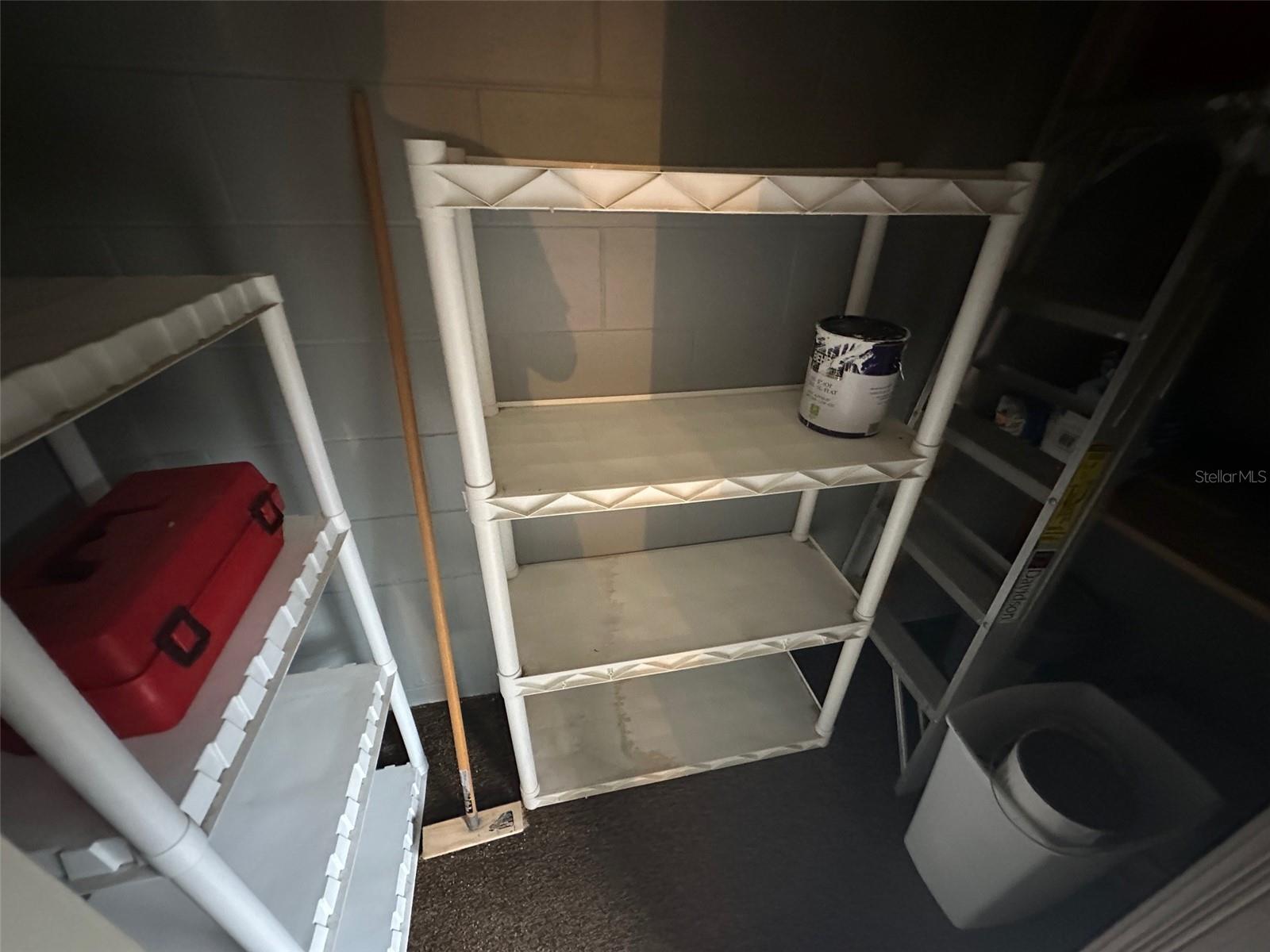 Image 19 of 21 For 1055 Kensington Park Drive 711