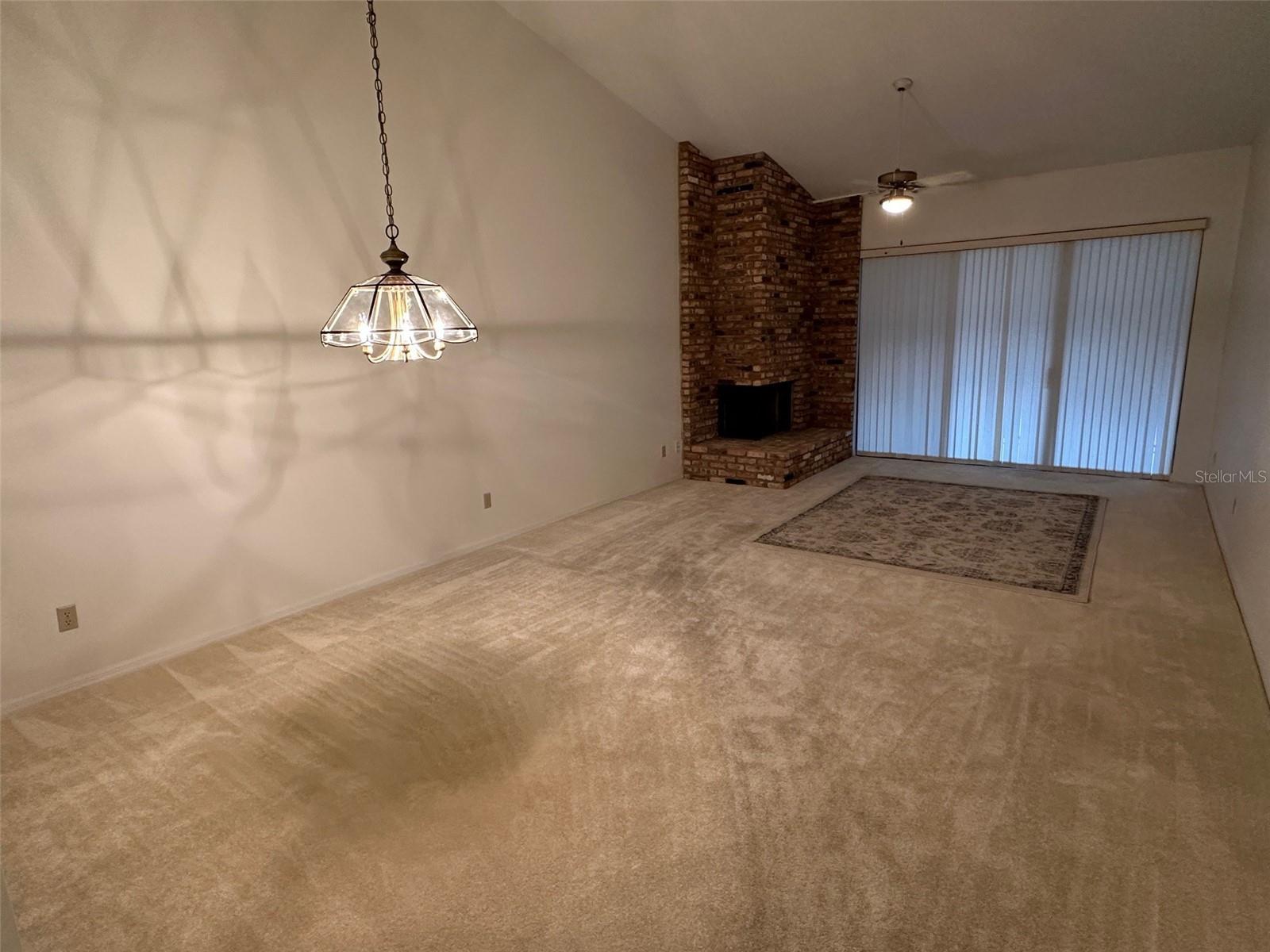 Image 8 of 21 For 1055 Kensington Park Drive 711