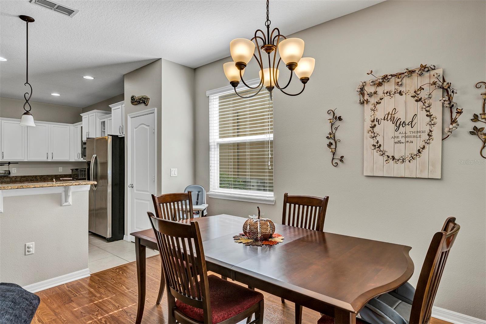 Image 5 of 20 For 1386 Scarlet Oak Loop