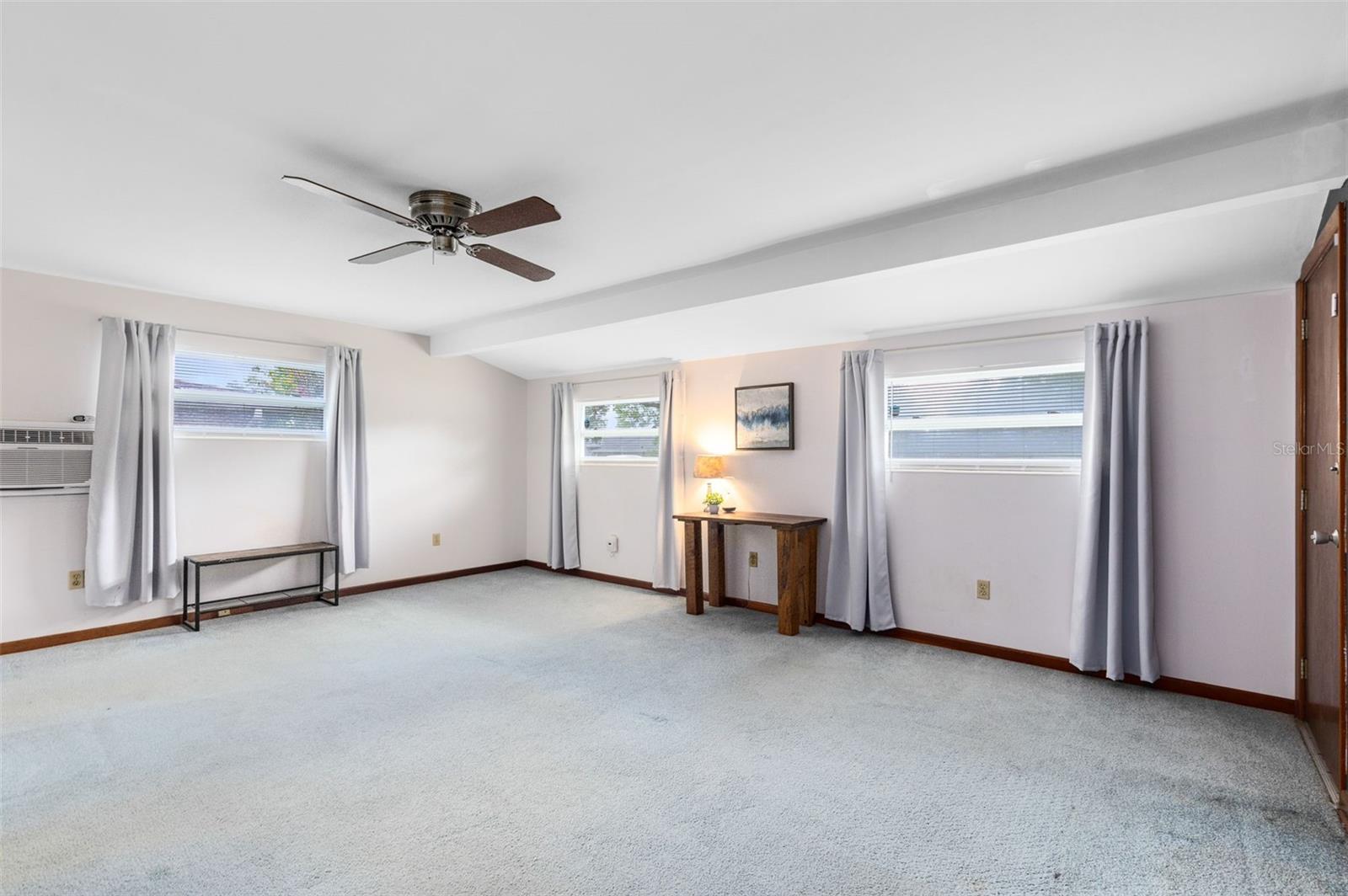 Image 18 of 31 For 915 Malone Drive