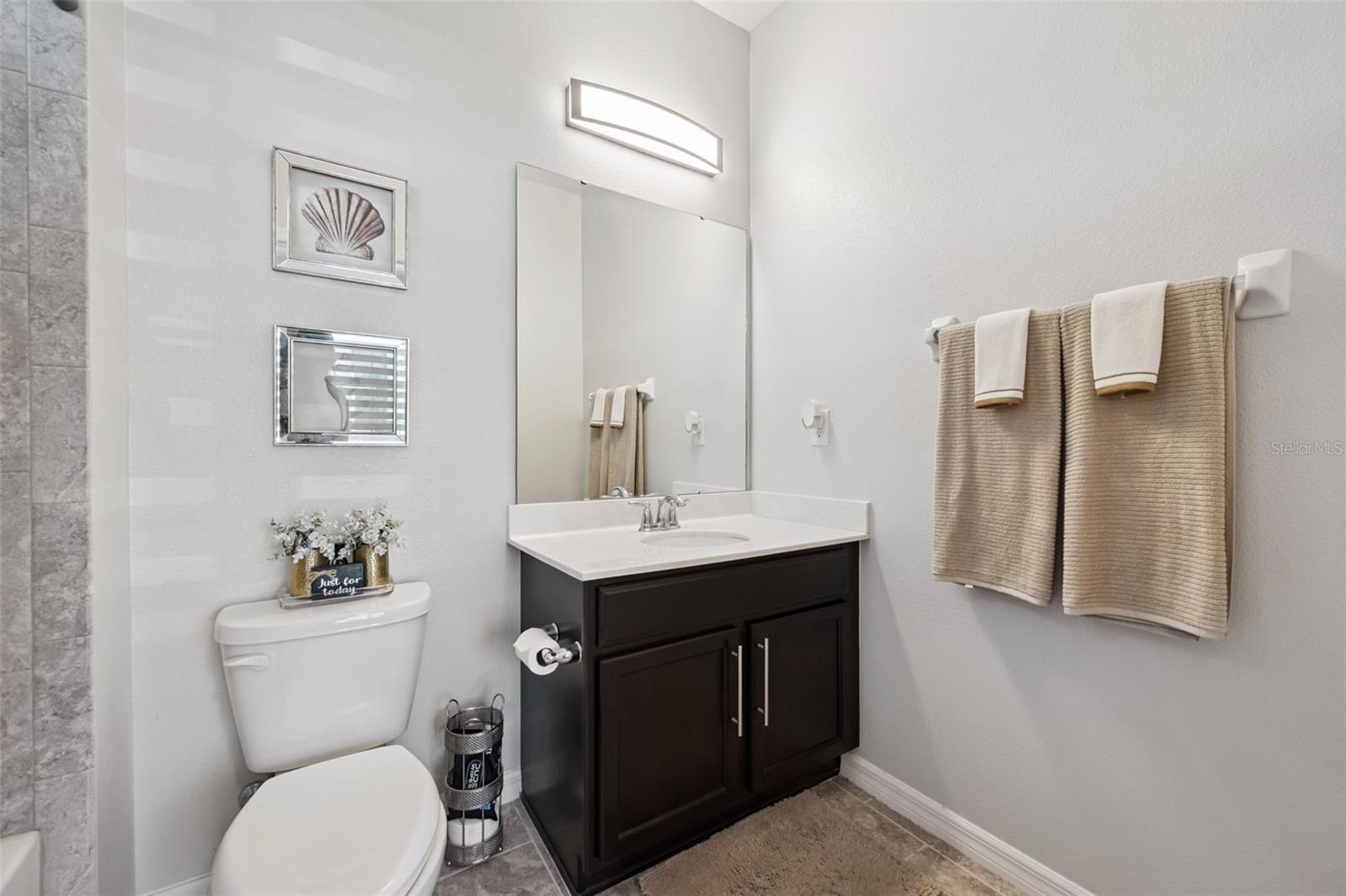 Image 24 of 46 For 12356 Northover Loop