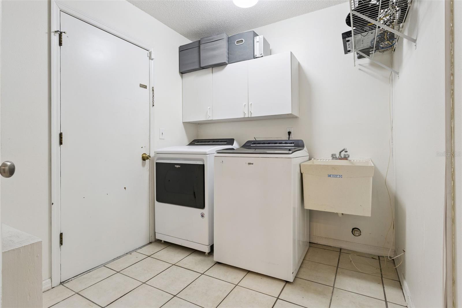 Image 32 of 54 For 1661 Overlook Road