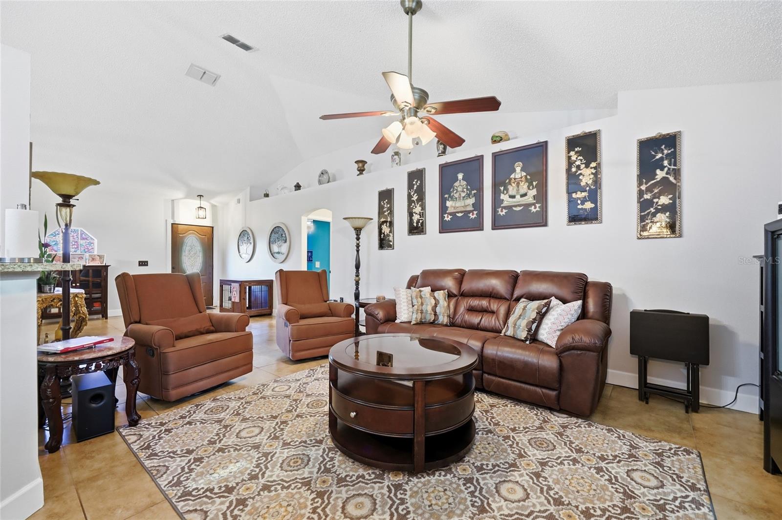 Image 10 of 45 For 2032 Gloria Drive