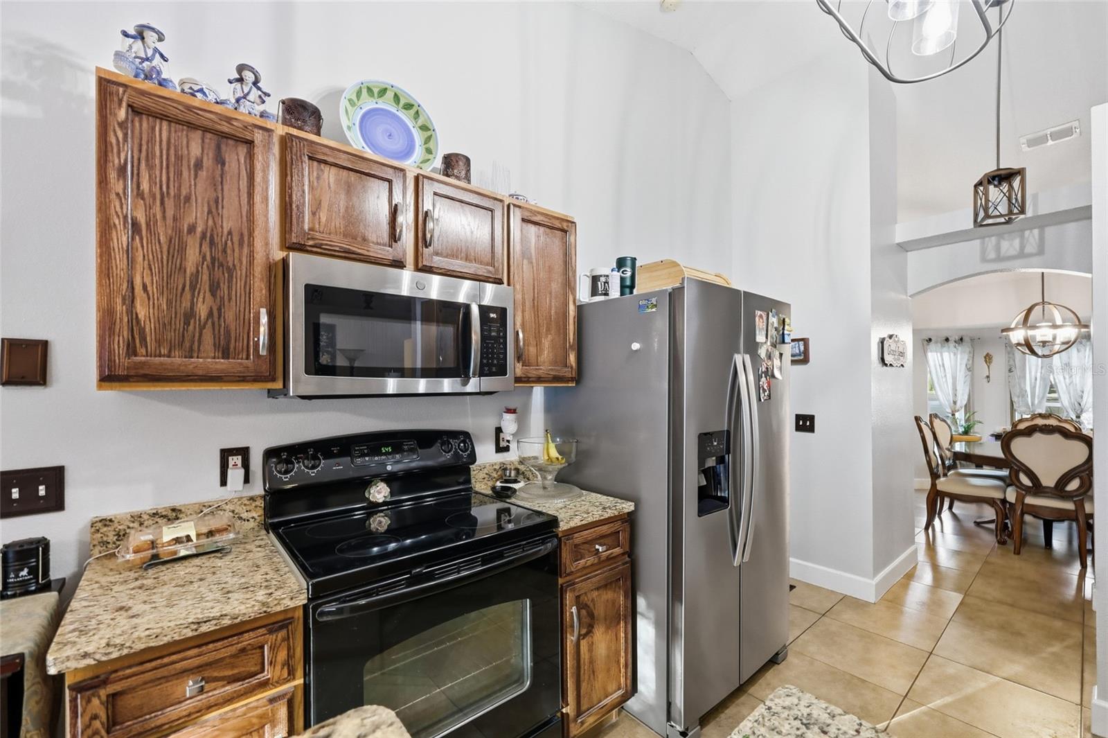 Image 13 of 45 For 2032 Gloria Drive