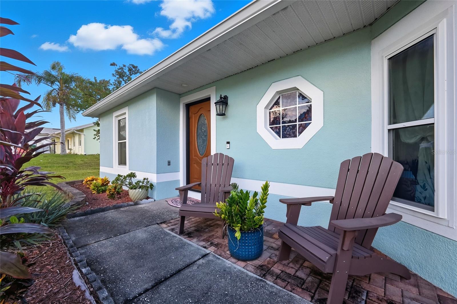 Image 4 of 45 For 2032 Gloria Drive