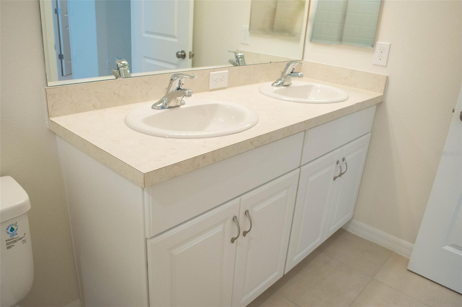 Image 13 of 29 For 10509 Salt Grove Street