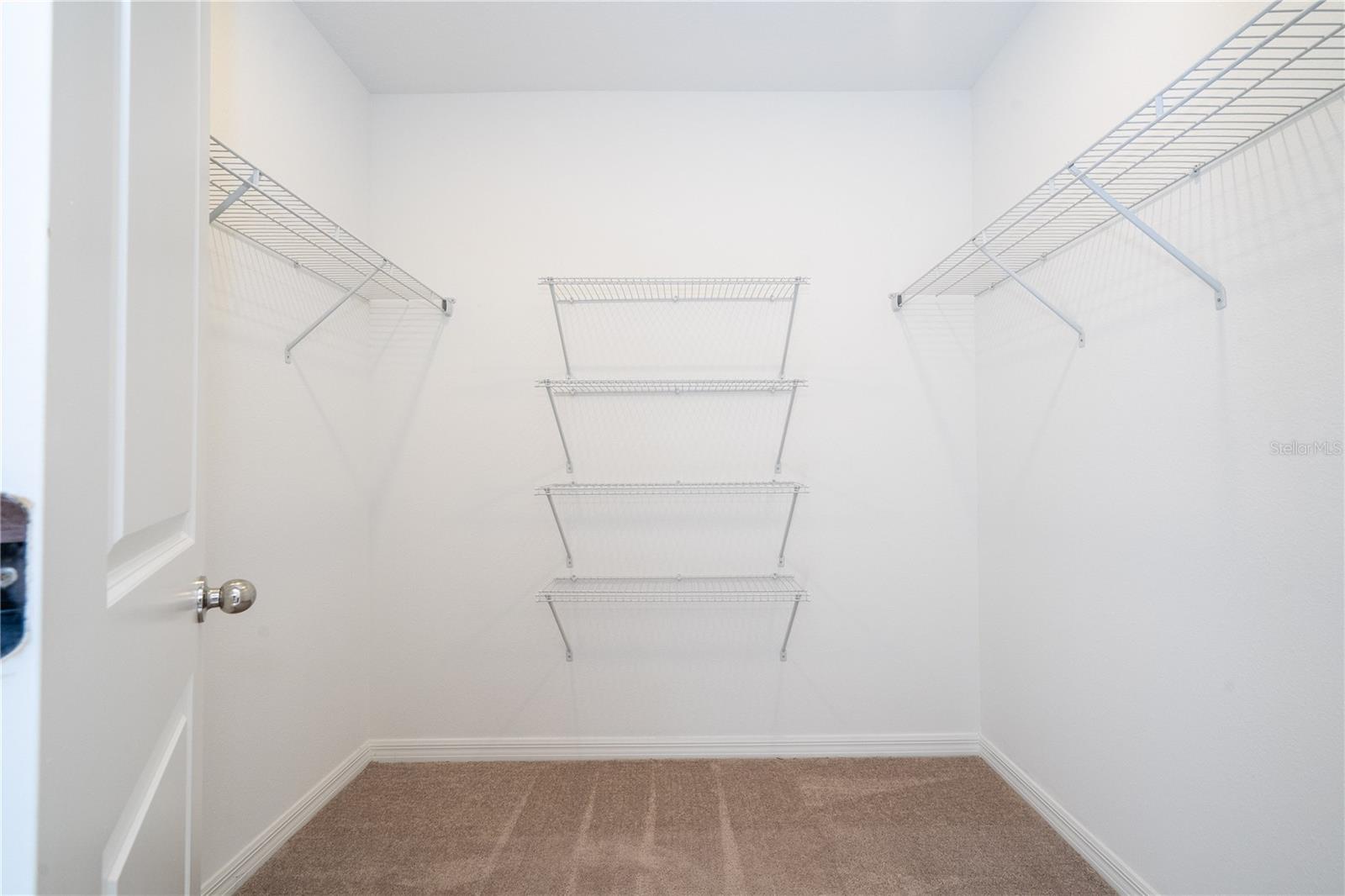 Image 10 of 28 For 471 Pine Tree Boulevard
