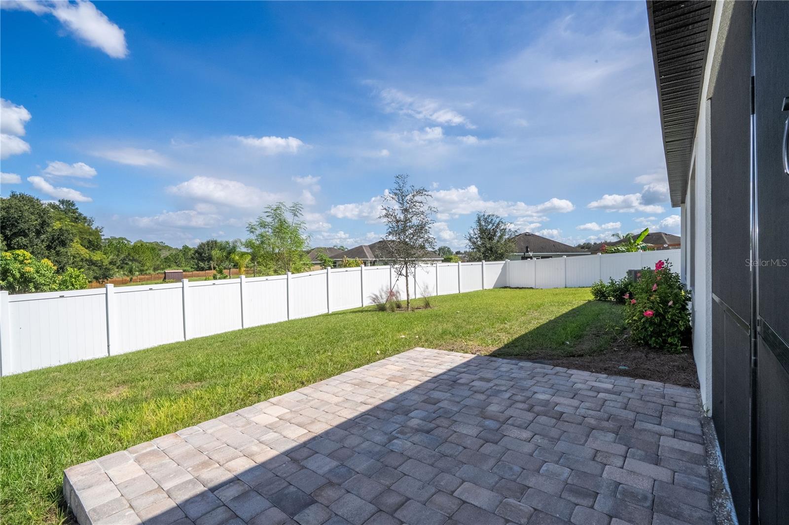 Image 22 of 28 For 471 Pine Tree Boulevard